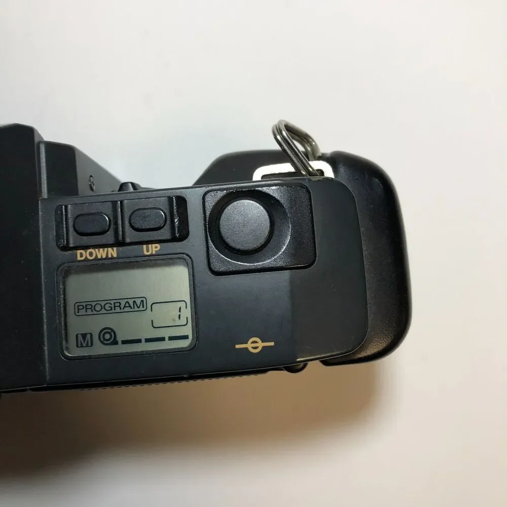 Canon T70 35mm Manual Focus SLR Camera Body Only Powers On Working